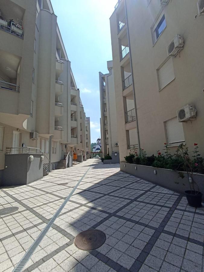 Royalwings Apartman Jagodina Esterno foto