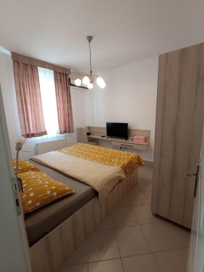 Royalwings Apartman Jagodina Esterno foto