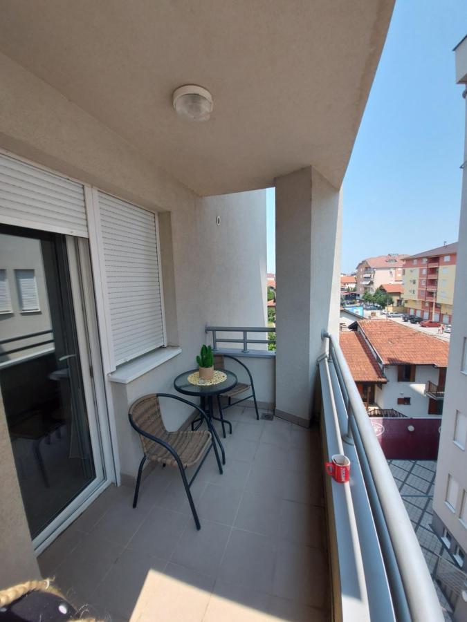 Royalwings Apartman Jagodina Esterno foto