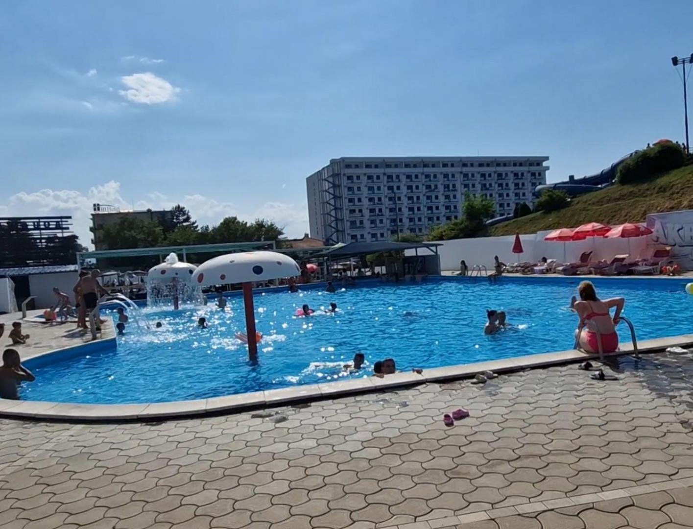 Royalwings Apartman Jagodina Esterno foto